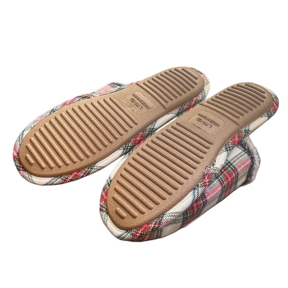 Wondershop Plaid Papa Elf Slippers - Picture 2 of 8